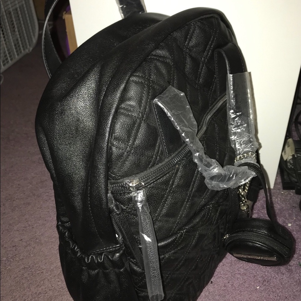 STEVE MADDEN Large Backpack W/ 2 Pouches $130 MSRP - Picture 4 of 8